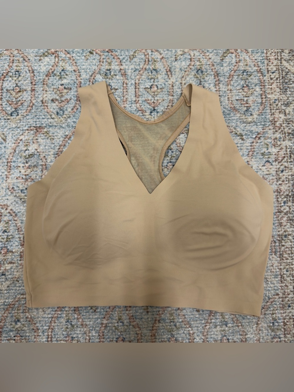 True & Co. Seamless V-Neck Wireless Bra - Beige size Small